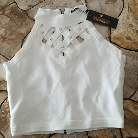 Crop top - Picture 1 of 2